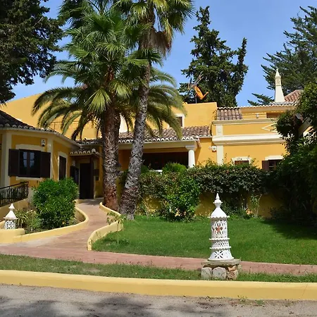 Sailing House Penzion Faro